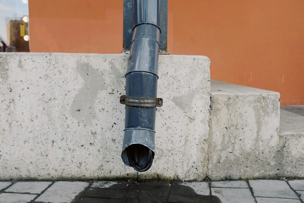 Drain installation